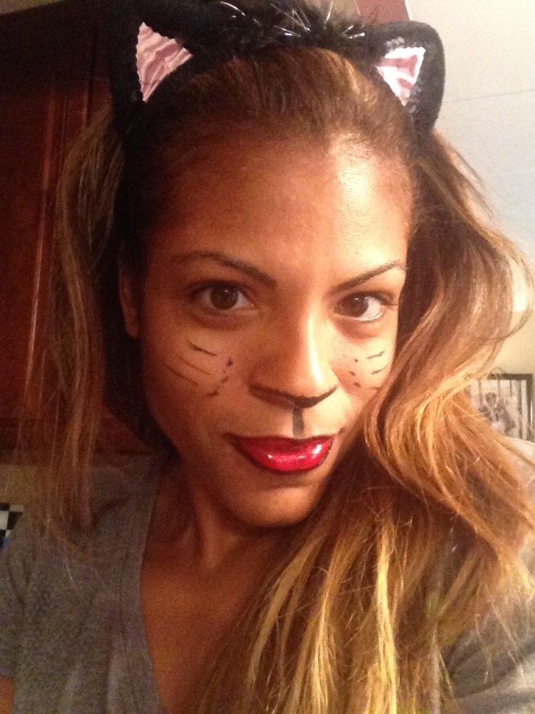 The Laziest, But Cutest Halloween Costumes For Moms